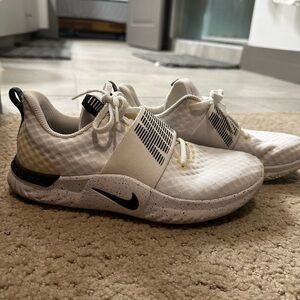 Nike Women TR9 Running shoe